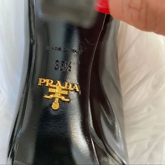 Prada patent leather peep toe blackpumps 5.5